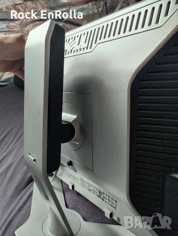 DELL 1908FPb 19" монитор !, снимка 11 - Монитори - 54234309