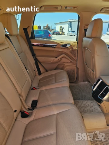 Продавам Porsche Cayenne 3.6 V6 – 2011 година, снимка 10 - Автомобили и джипове - 45083071