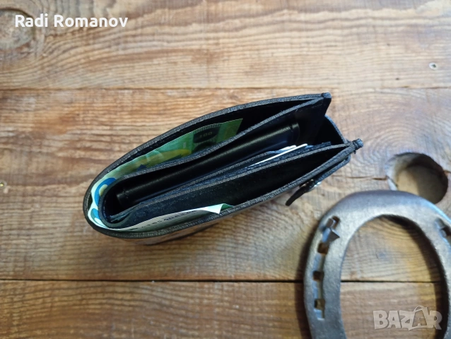 Ръчно изработен мъжки кожен портфейл с тематична бродерия , снимка 5 - Портфейли, портмонета - 54009715