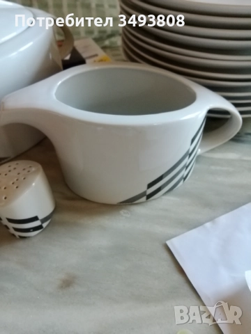 Сервиз от социализма от порцелан , снимка 4 - Сервизи - 51775900