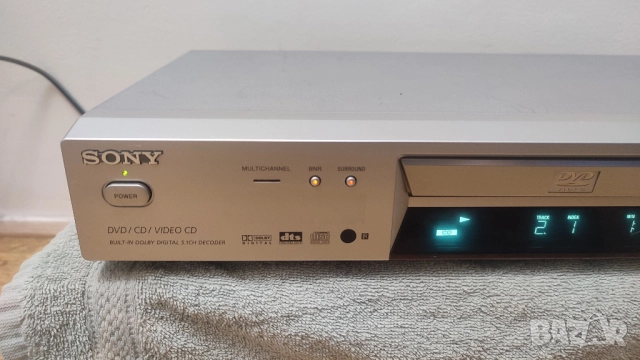 DVD плеър SONY - съраунд 5.1 с аналогови изходи за всеки канал + цифрови изходи, снимка 7 - Плейъри, домашно кино, прожектори - 52663746