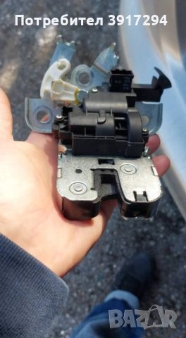 Брава за багажник на Ауди А3 8П фейс, снимка 2 - Части - 53495879