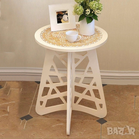 Стилна кръгла холна маса с ажурни крака – Бял елегантен акцент за всяко пространство