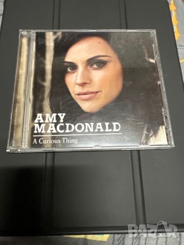 Продавам CD Amy Macdonald, снимка 1 - CD дискове - 46416421