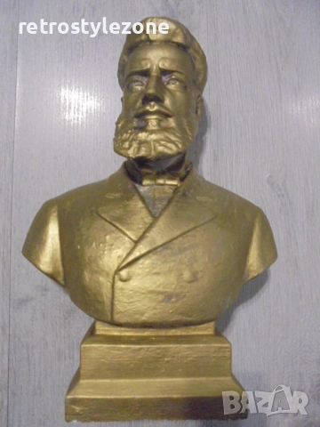 № 8407 Фигура / бюст на Христо Ботев – масивна изработка от бетон , снимка 1 - Други ценни предмети - 50741836