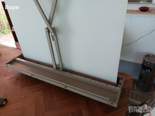 Немски екран за прожектиране Stella, снимка 8 - Плейъри, домашно кино, прожектори - 50704619