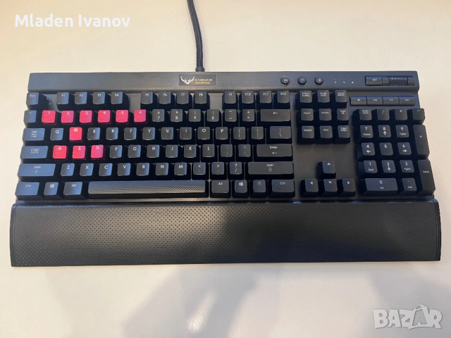 Механична геймърска клавиатура CORSAIR Gaming K70 Cherry MX Red Gaming