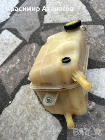 16480-26030. Разширително казанче Антифриз за Тойота версо. 2009-2018г. Дизел , снимка 3 - Части - 54154411