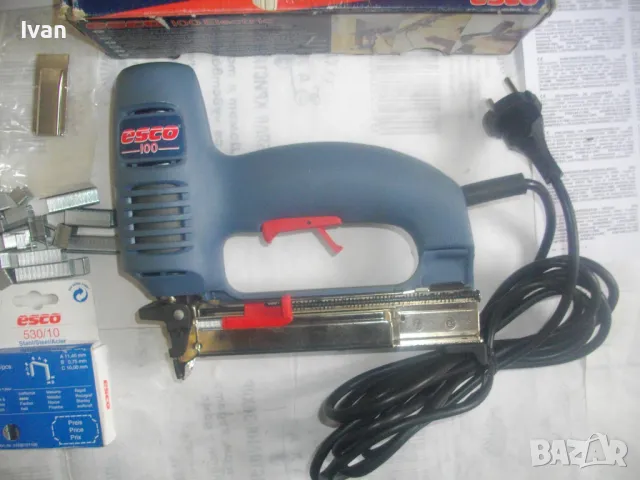 НОВ ИТАЛИАНСКИ ОРИГИНАЛЕН ПРОФЕСИОНАЛЕН ЕЛЕКТРИЧЕСКИ ТАКЕР КОМБИНИРАН СКОБИ ПИРОНИ 8-20мм ESCO, снимка 7 - Други инструменти - 49292841