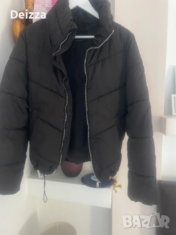 Яке на stradivarius