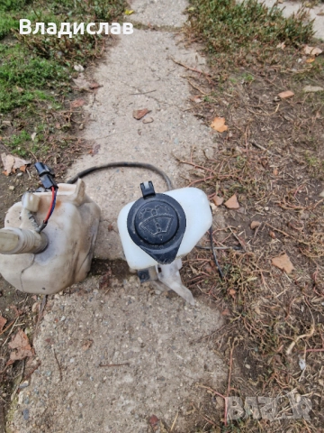 Казанчета за антифриз  и чистачки Киа Джойс , снимка 5 - Части - 52136799