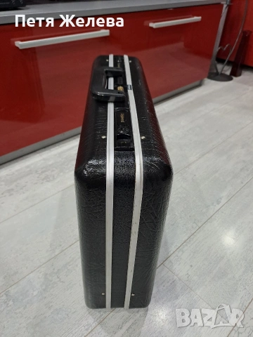 Твърд дипломатически куфар DIPLOMAT с шифър и ключ , снимка 6 - Куфари - 53101433