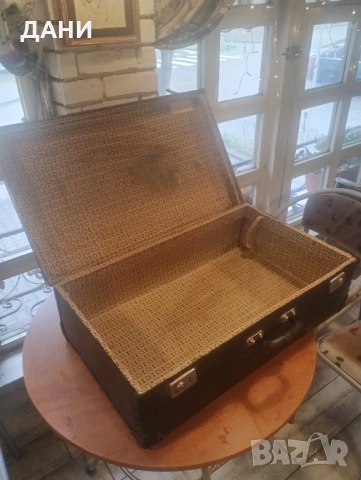 Стар голям  ретро куфар, снимка 5 - Антикварни и старинни предмети - 53453715