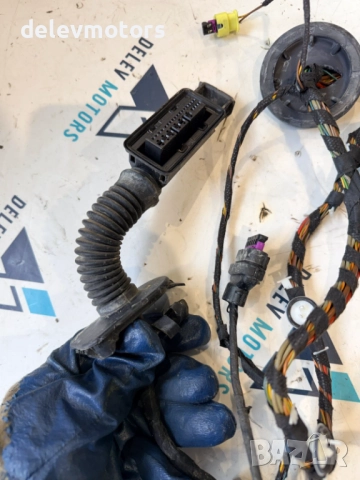 8V5971030 инсталация за предна дясна врата от Audi A3 1.0 TFSI, двигател CHZ, снимка 3 - Части - 52692308