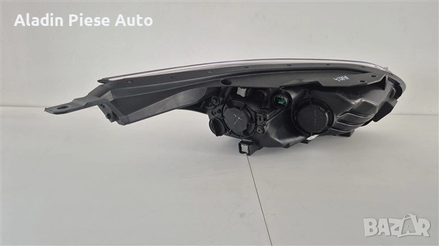 Ляв фар Kia Ceed година 2019 2020 2021 2022 2023 2024 2025 Лупа LED халогенна код 92101-J7050, снимка 5 - Аксесоари и консумативи - 53944971