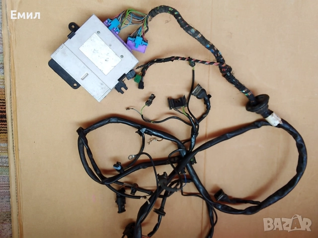 Компютър с инсталацията за Опел 