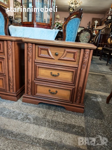 Чифт масивни нощни шкафчета , снимка 7 - Шкафове - 53672652