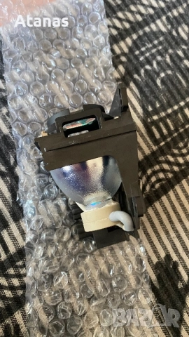 Лампа за проектор, снимка 4 - Друга електроника - 52607312