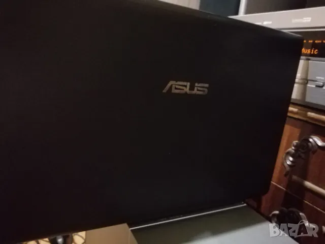 Лаптоп Asus 2.40Ghz , снимка 4 - Лаптопи за дома - 48419758