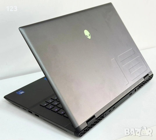 Gaming Alienware M16 R2 Ultra 9 185H RTX4060 240Hz 2.5K WQXGA Laptop Геймърски Лаптоп, снимка 2 - Лаптопи за работа - 53998905