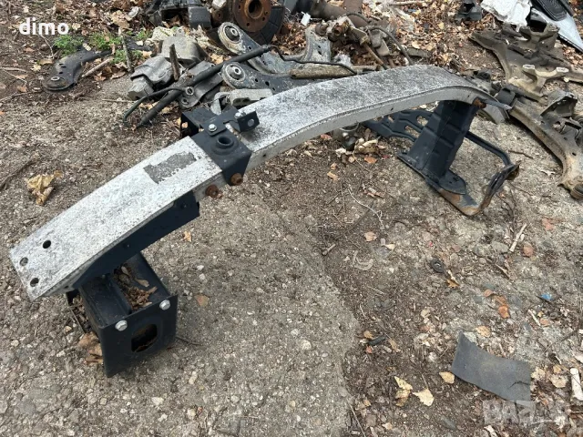 греда зад броня Mercedes CLK W209, снимка 2 - Части - 50059652