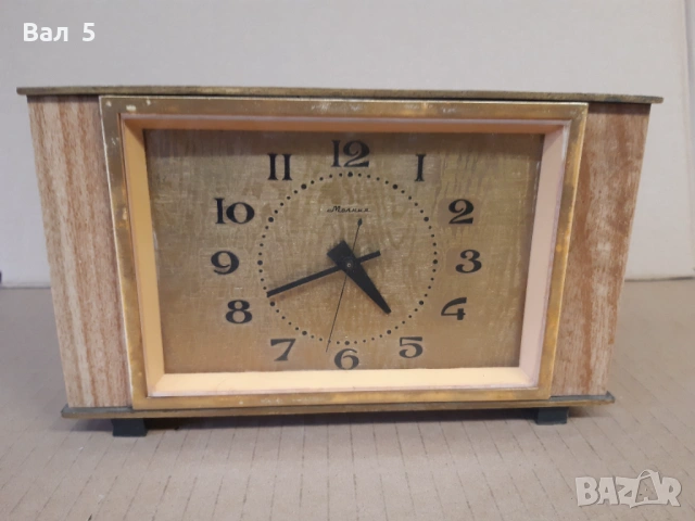 Настолен седмичен часовник МОЛНИЯ - СССР . Работи, снимка 3 - Антикварни и старинни предмети - 53913130