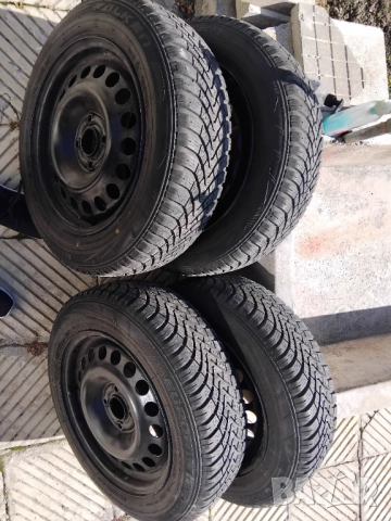 2 комплекта зимни гуми, снимка 4 - Гуми и джанти - 52274939