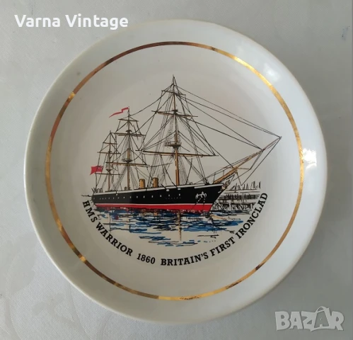 Рядка колекционерска порцеланова малка чиния.Първият британски броненосец HMS Warrior, 1860 г. Англи, снимка 2 - Колекции - 50703449