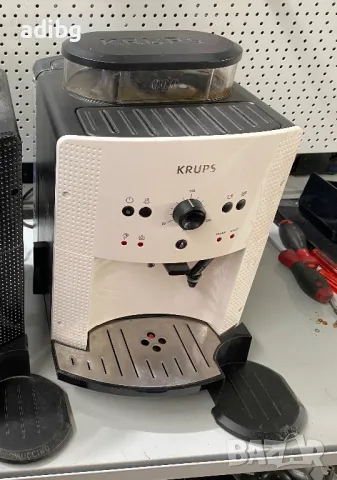 Евтини Части - Krups EA81 Бял без дисплей