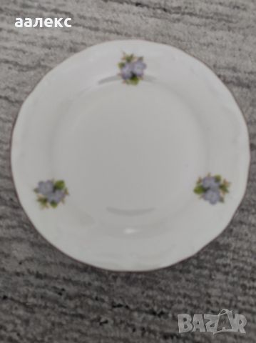 Плитки порцеланови чинии, снимка 1 - Чинии - 45094305