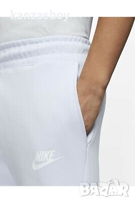 Nike Tech Fleece Shorts - страхотни юношески панталони КАТО НОВИ, снимка 2 - Детски къси панталони - 45797405