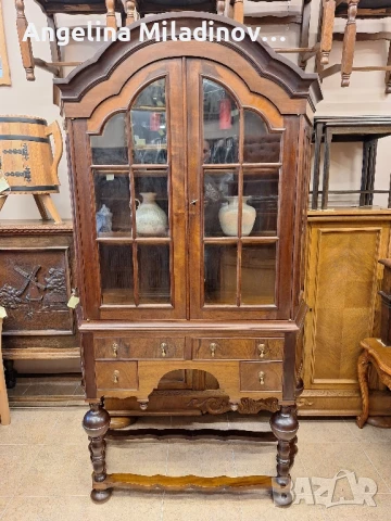 Античен трапезен бюфет 