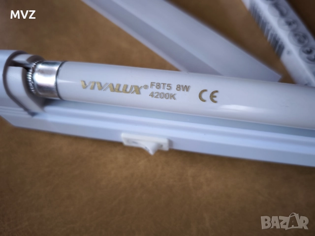 Преносима луминесцентна лампа с 2 пури, снимка 3 - Друга електроника - 52584893