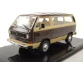 Volkswagen T3 Caravelle Bus 1981 - мащаб 1:43 на IXO моделът е нов в PVC дисплей-кейс VW Transporter, снимка 1