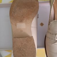 Дамски обувки - лоуфъри, бежови,номер 39. Цена 17лв., снимка 3 - Дамски ежедневни обувки - 45201592