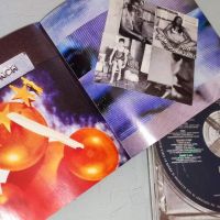 Massive Attack CD , снимка 1 - CD дискове - 45470053