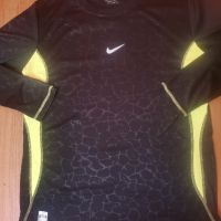 Nike size M , снимка 1 - Спортни дрехи, екипи - 45454812