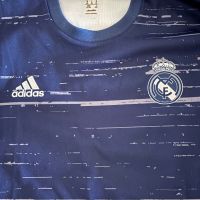 Блуза Реал Мадрид, снимка 2 - Спортни дрехи, екипи - 45209981