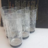 Шест чашки с метална подложка отдолу, снимка 6 - Чаши - 45083754