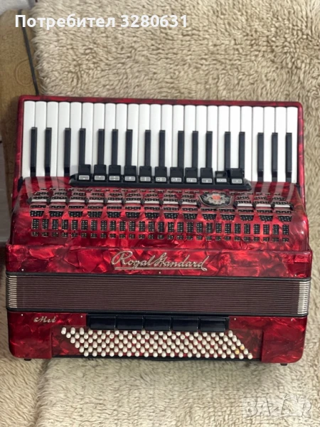 Акордеон Royal Standart Meteor 120 баса, снимка 1