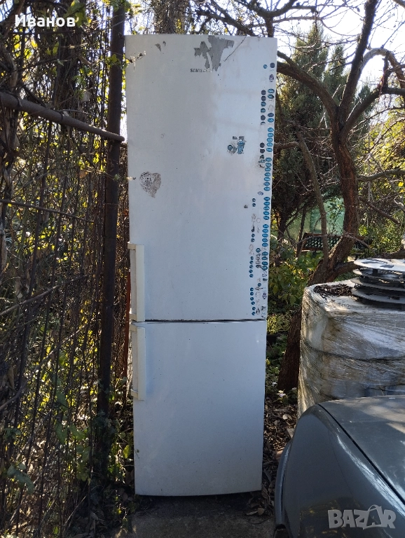 Продавам хладилник със фризер Самсунг, висок 2м. работещ., снимка 1