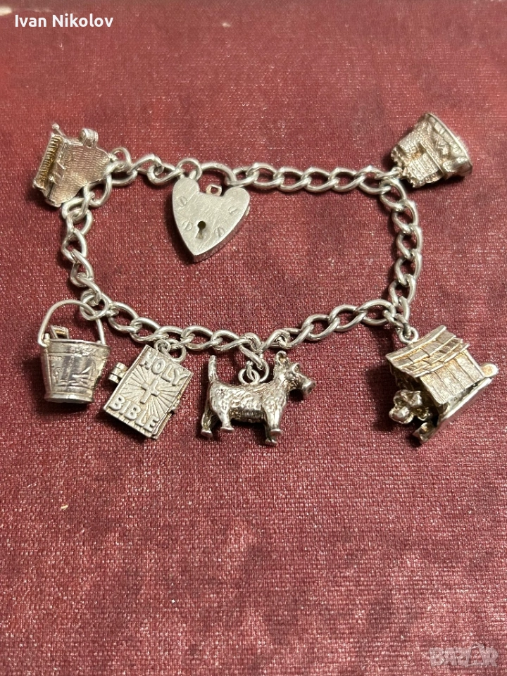 Антикварна сребърна английска гривна с талисманк, снимка 1