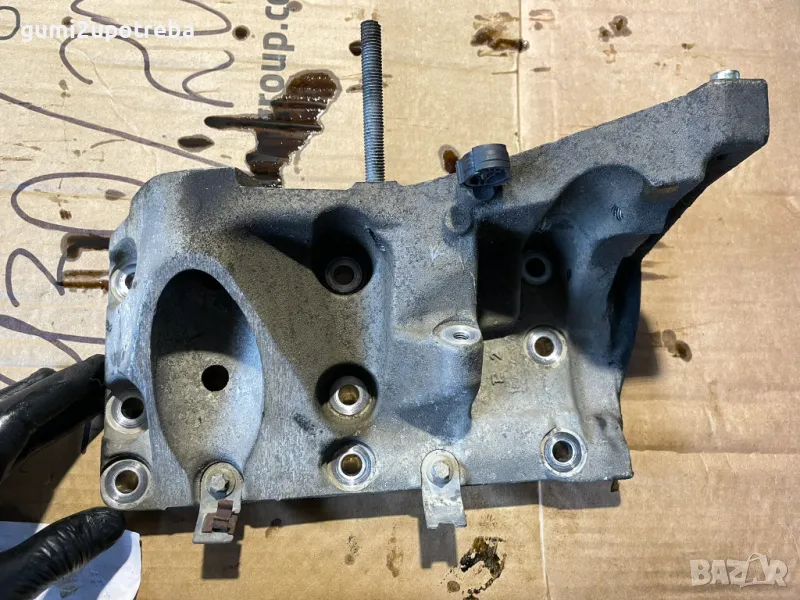 Скоба Държач Климатик Лява Страна 9481022151R Porsche Cayenne 957 4,8 V8, снимка 1