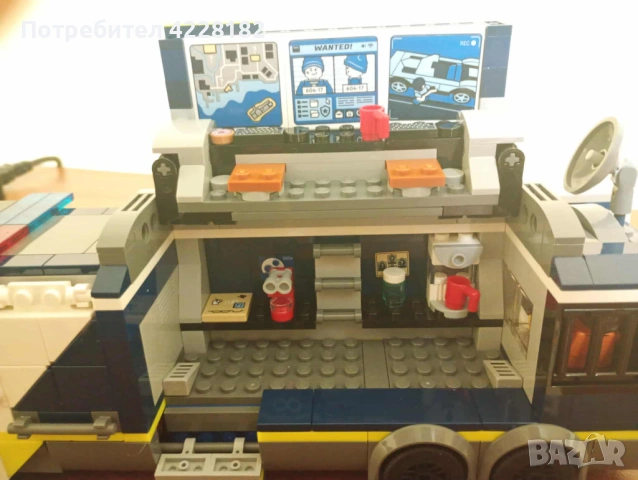 Lego city Police Mobile Crime Lab Truck, снимка 10 - Конструктори - 53297380