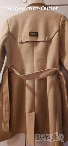 Палто  Alessa M размер кашмир, снимка 5 - Палта, манта - 53275798