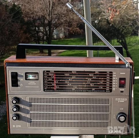 54📻✨ Върни си спомените с реставрираното SELENA B216 –90 лв., снимка 2 - Антикварни и старинни предмети - 52639317