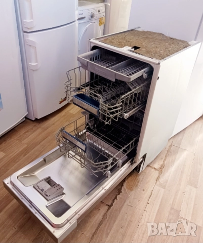 Съдомиялна за вграждане под плот  SIEMENS - 45 см, снимка 7 - Съдомиялни - 51846607