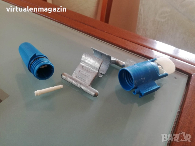 Playmobil Блокчета банкноти и мотор за лодка, снимка 5 - Конструктори - 25342411