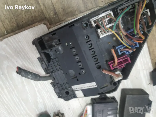 Бушониера за Rover 75 RJ 1999-2005 OEM YQE103121 