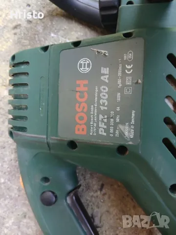 Електрически трион Бош 1300W., снимка 2 - Други инструменти - 49932175